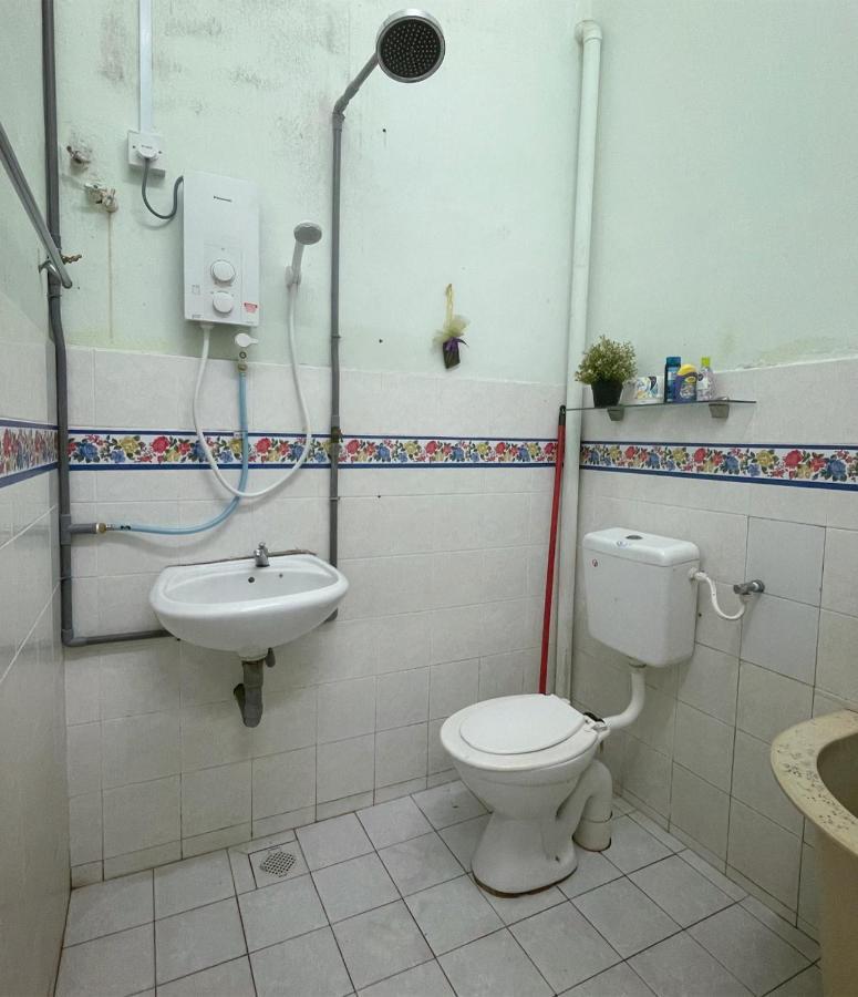 Homestaymuslim Di Teluk Intan Ngoại thất bức ảnh